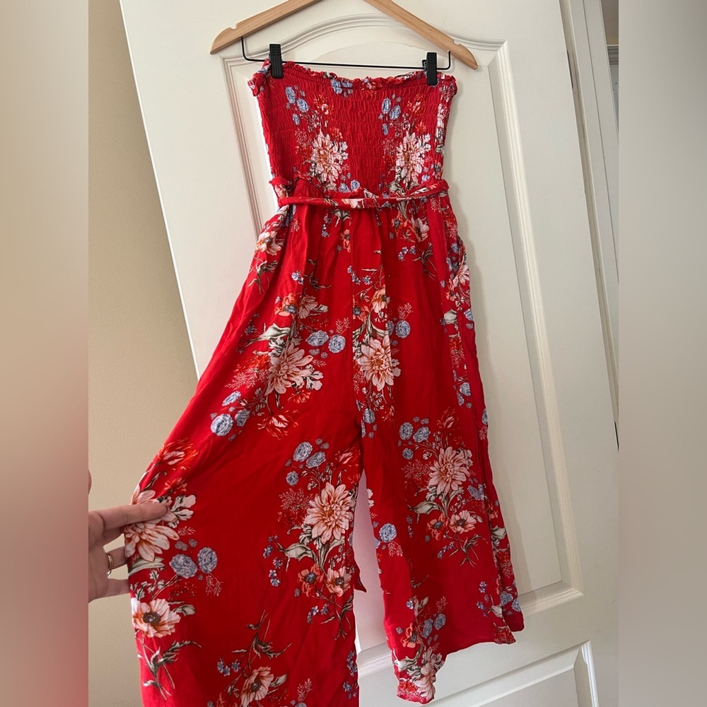 American Eagle Outfitters Red Floral Jumpsuit - Picture 4 of 14